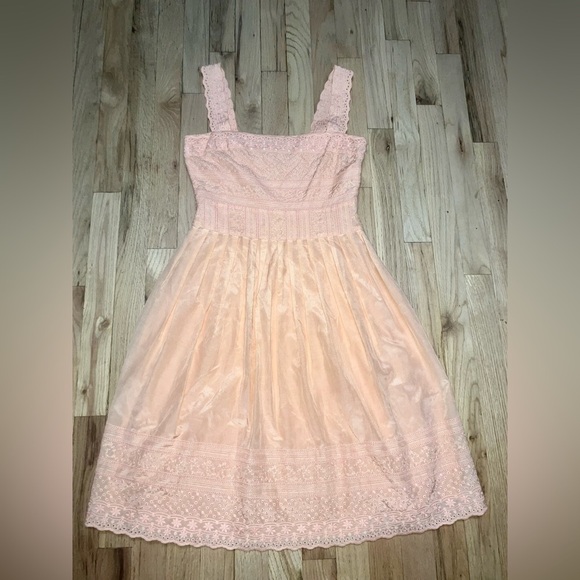 Antonio Melani Peach Eyelet Embroidered Dress Cotton/Silk Blend size 2 NWOT - Picture 3 of 7